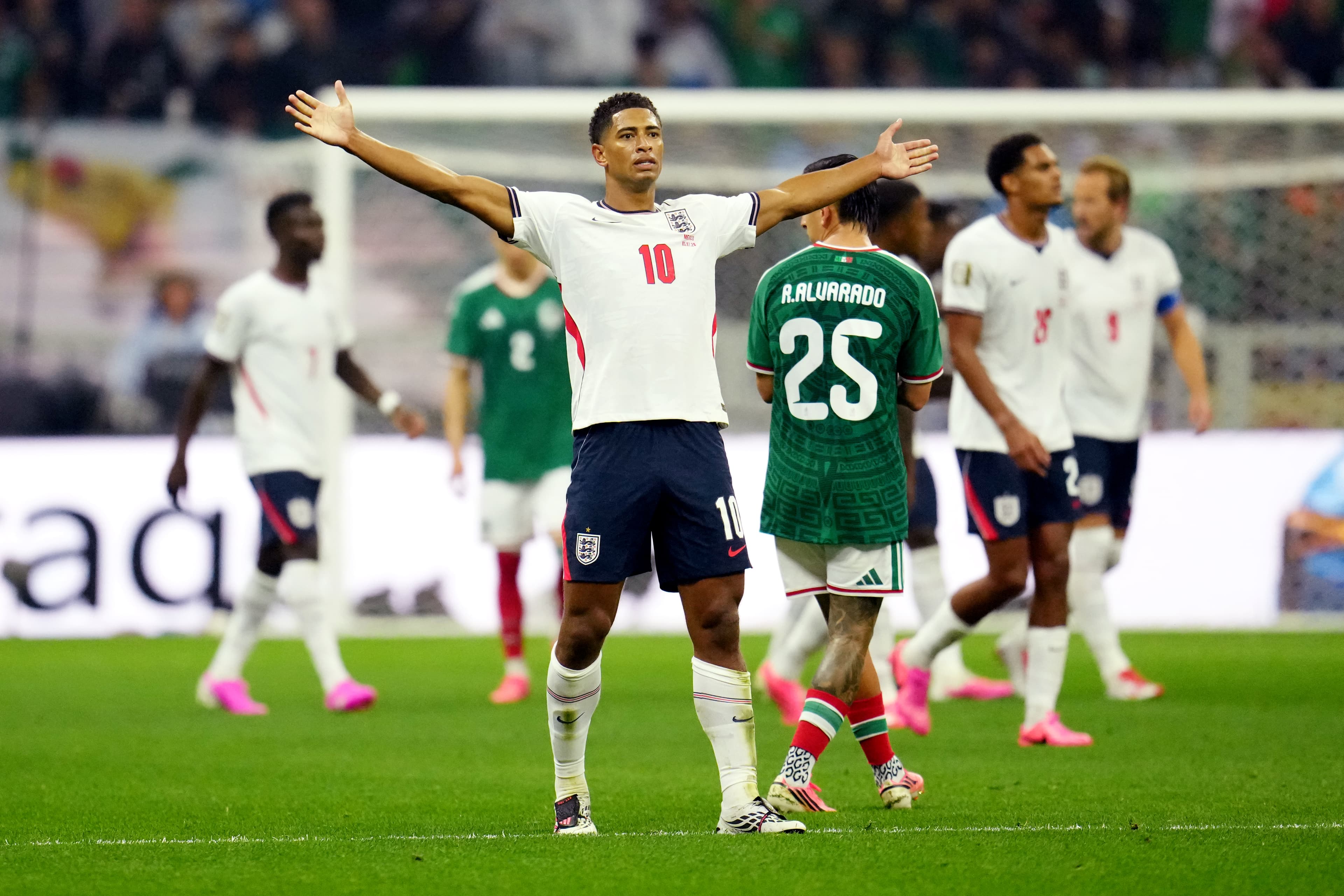 World Cup Round of 16 takeaways: Can England really break its 60-year drought after thriving in the chaos at the Azteca?
