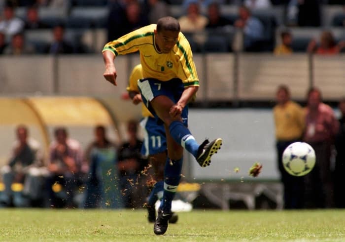 Of course Ronaldinho meant to chip David Seaman – he’s Ronaldinho