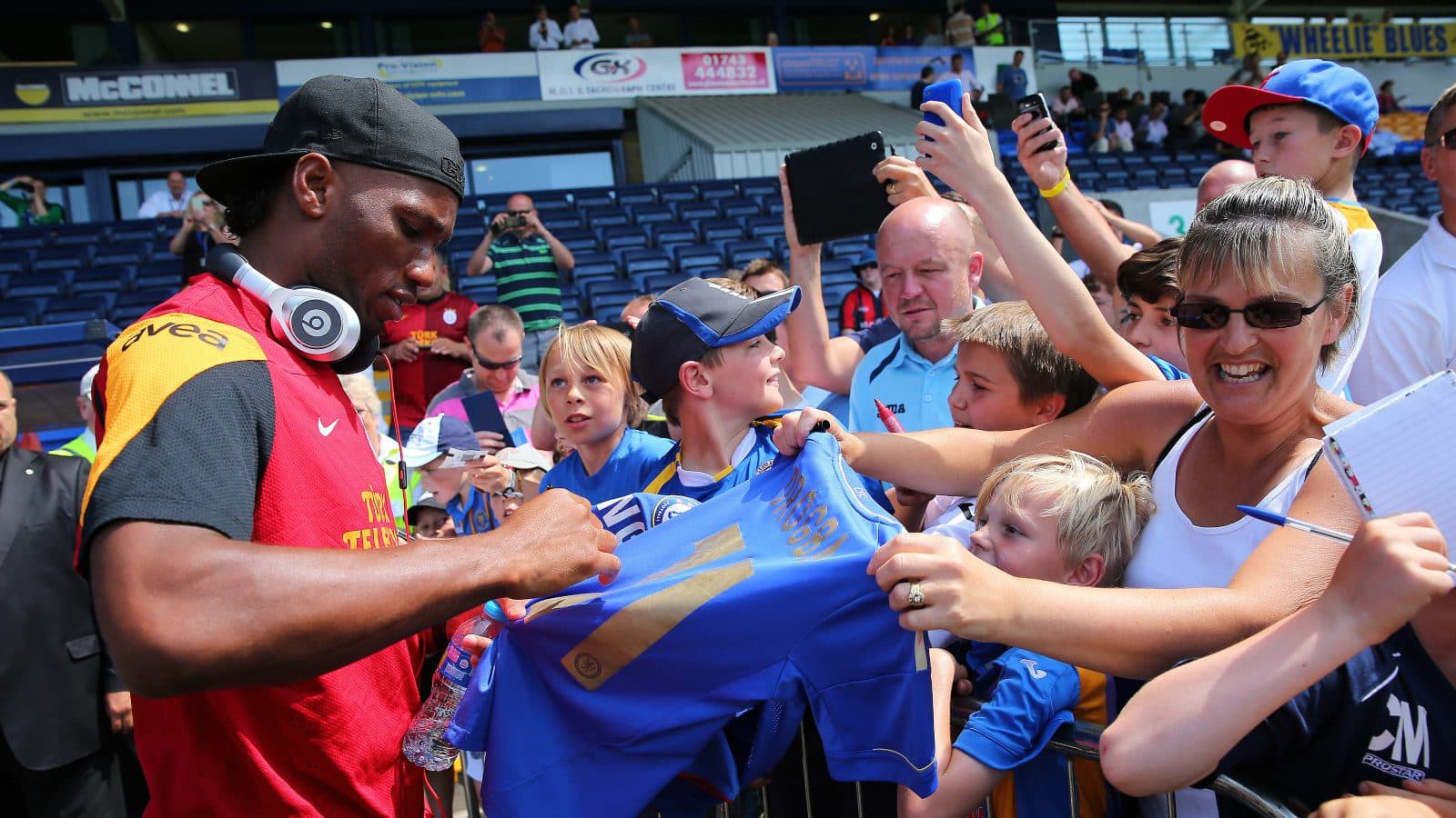 9 of the most bizarre pre-season friendlies ever ahead of Birmingham v Barcelona