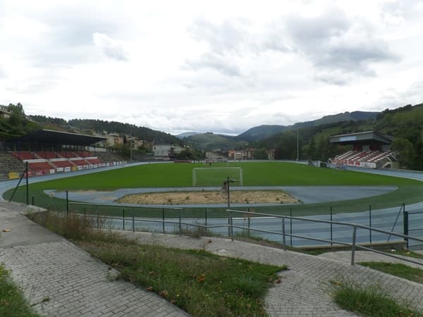Complejo Deportivo de Unbe Inferior