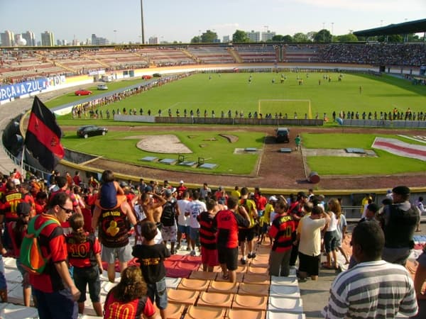 Estádio Vivaldo Lima