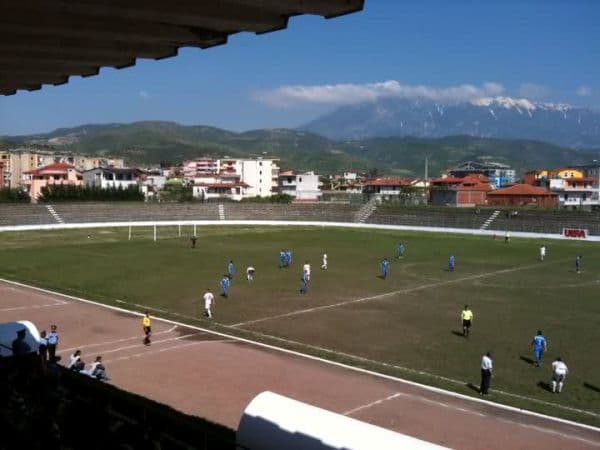 Stadiumi Tomori
