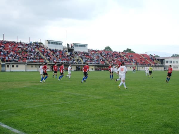 Stadion Mogila
