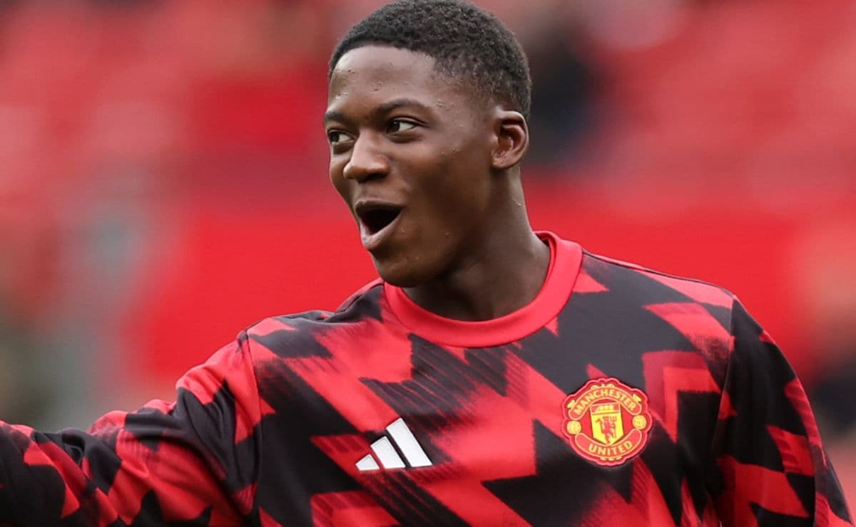 Manchester United hand Kobbie Mainoo five-year deal with huge salary boost