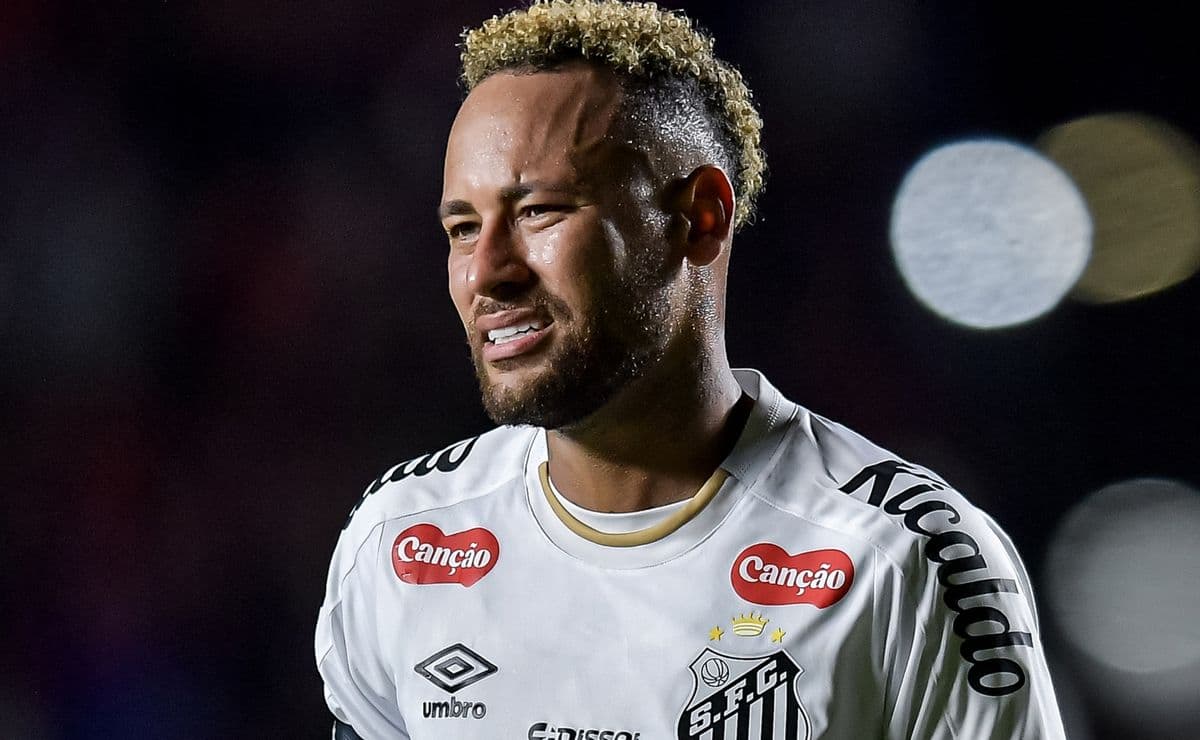Neymar asks one pointed question after coming under fire for controversial poker tournament appearance