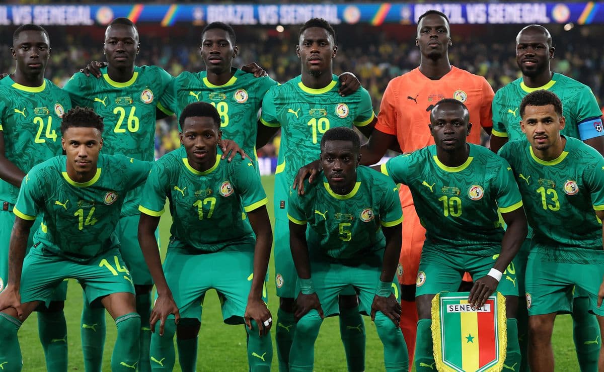 Why did Senegal call up 28 players for 2026 World Cup when FIFA only allows 26?