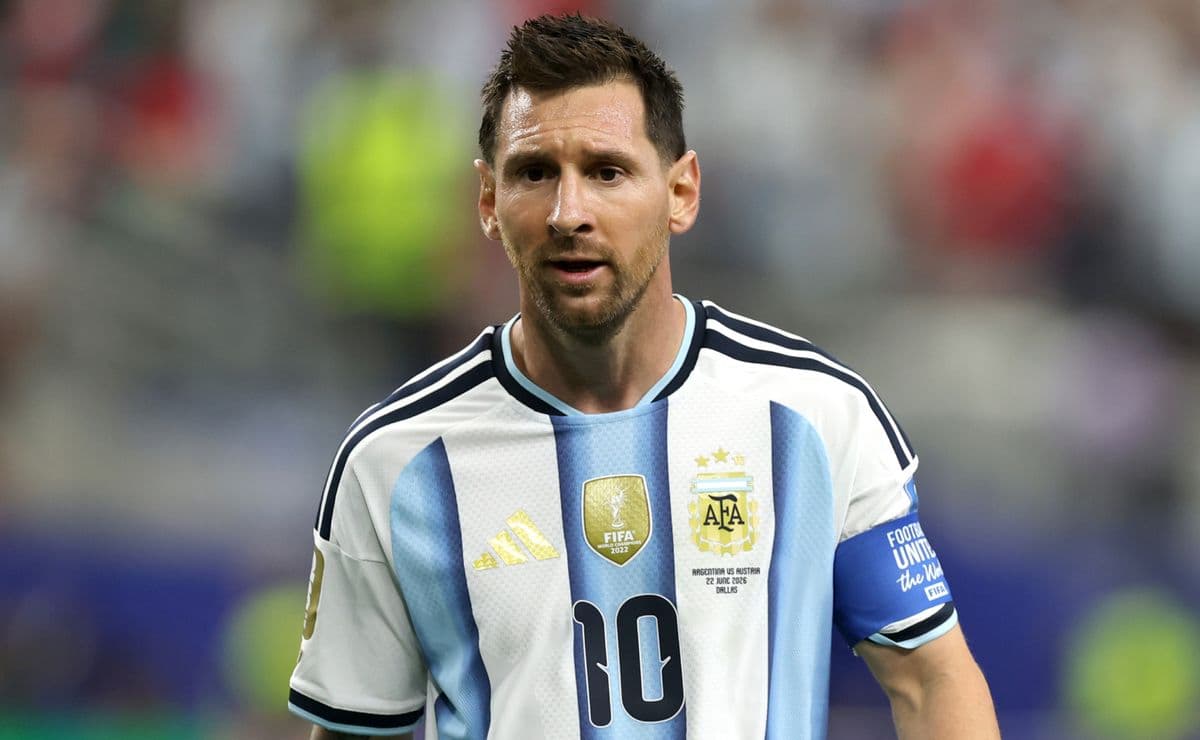 Why isn’t Lionel Messi starting for Argentina against Jordan at the 2026 World Cup?