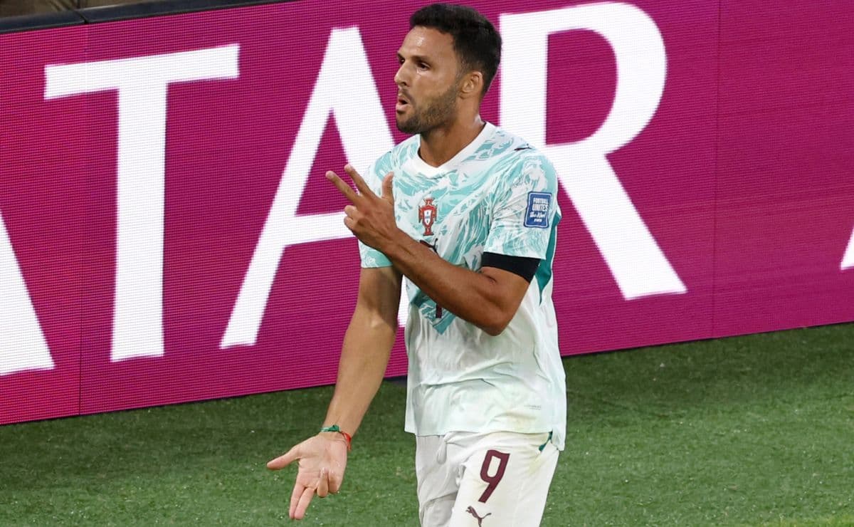 Ramos puts Portugal in Round of 16 with late goal over Croatia (2-1)