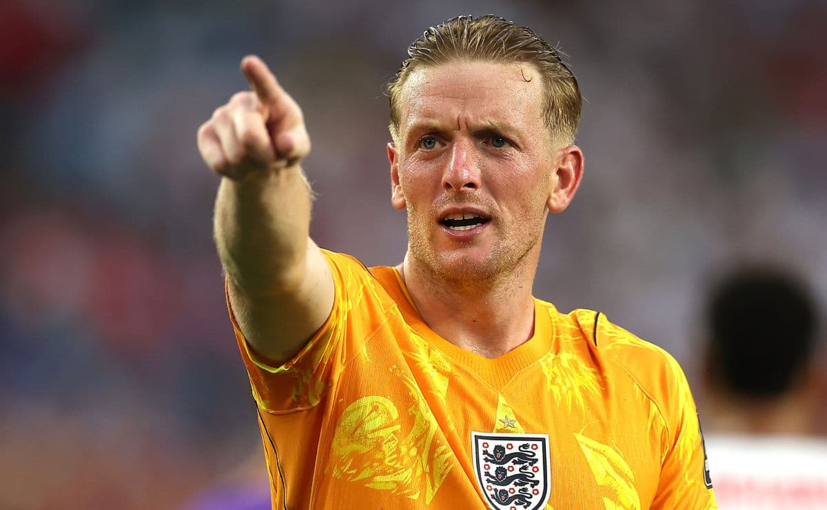 Why isn’t Jordan Pickford starting for England against France at the 2026 World Cup?
