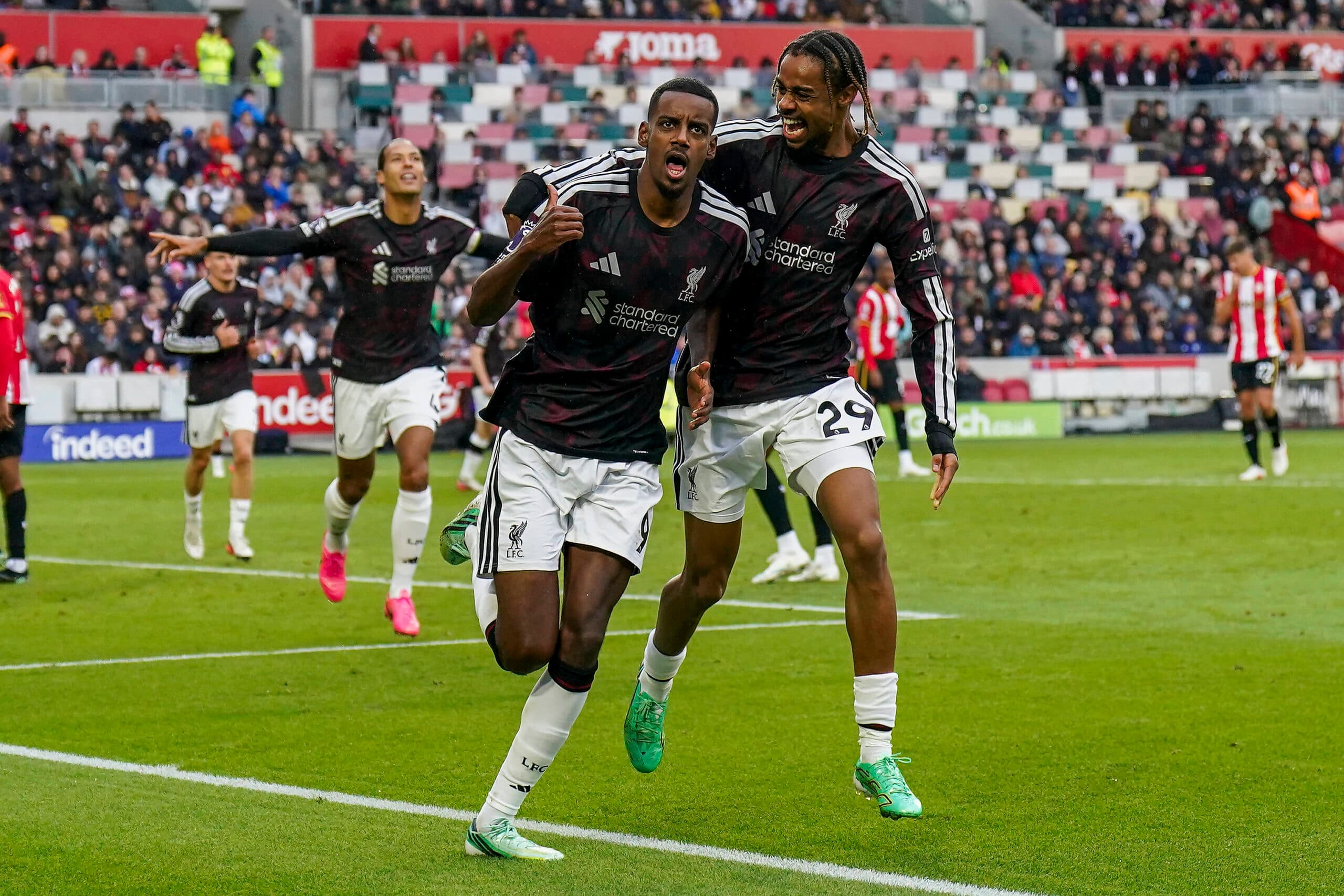 Iraola praises two big stars in Liverpool win