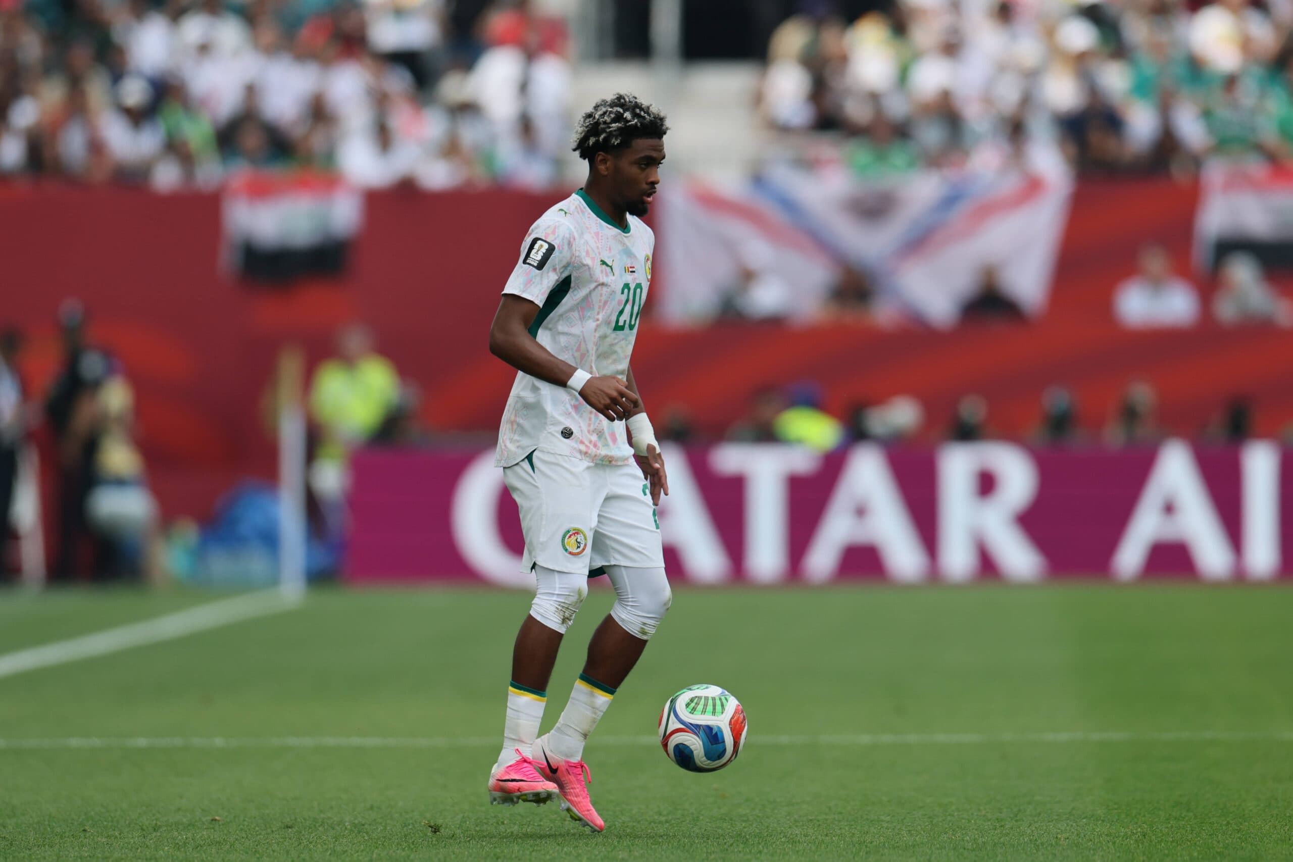 Ligue 1 star giving priority to Liverpool over Bundesliga giants