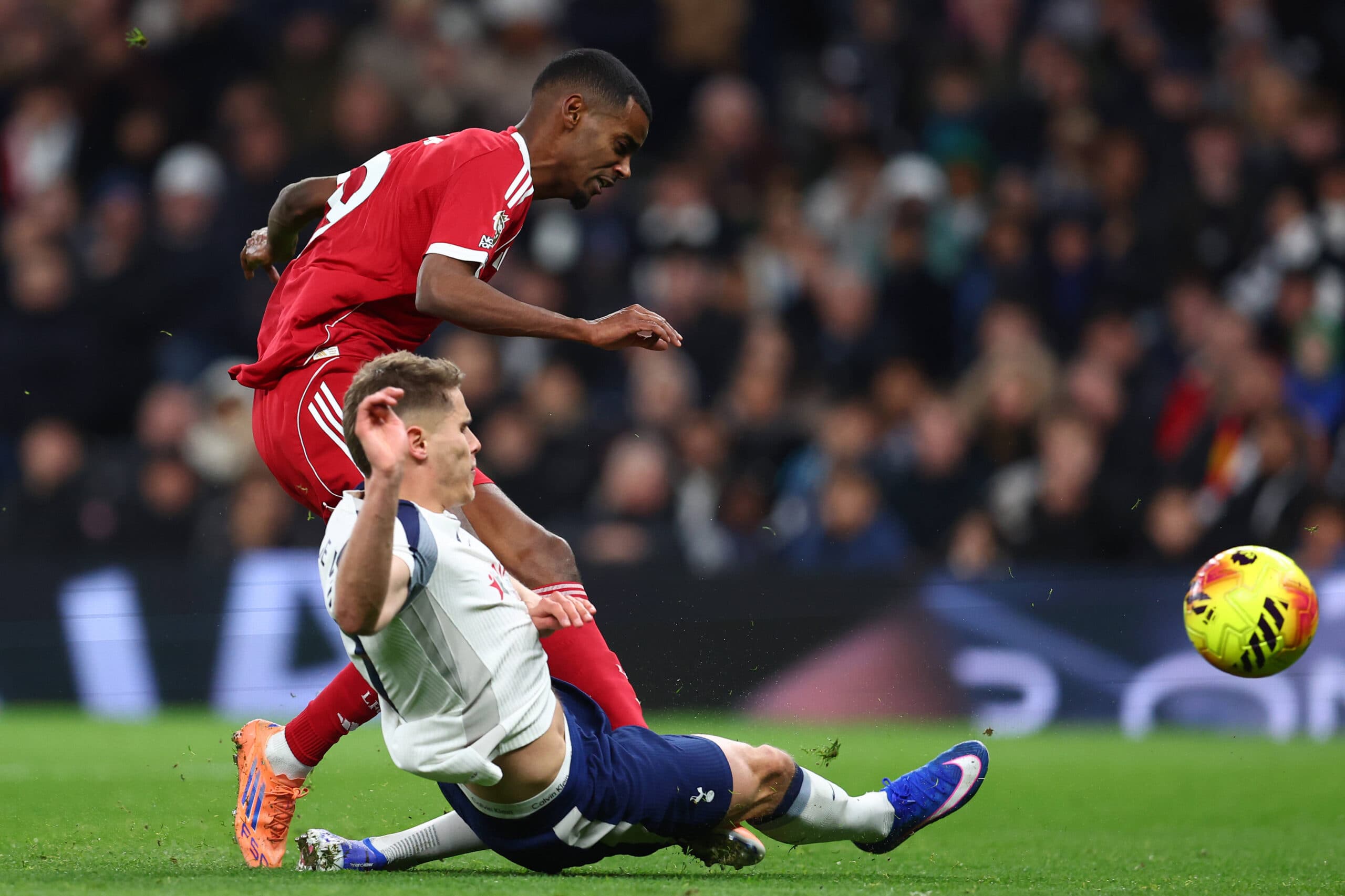 Alexander Isak sends positive message to Liverpool fans ahead of the new season
