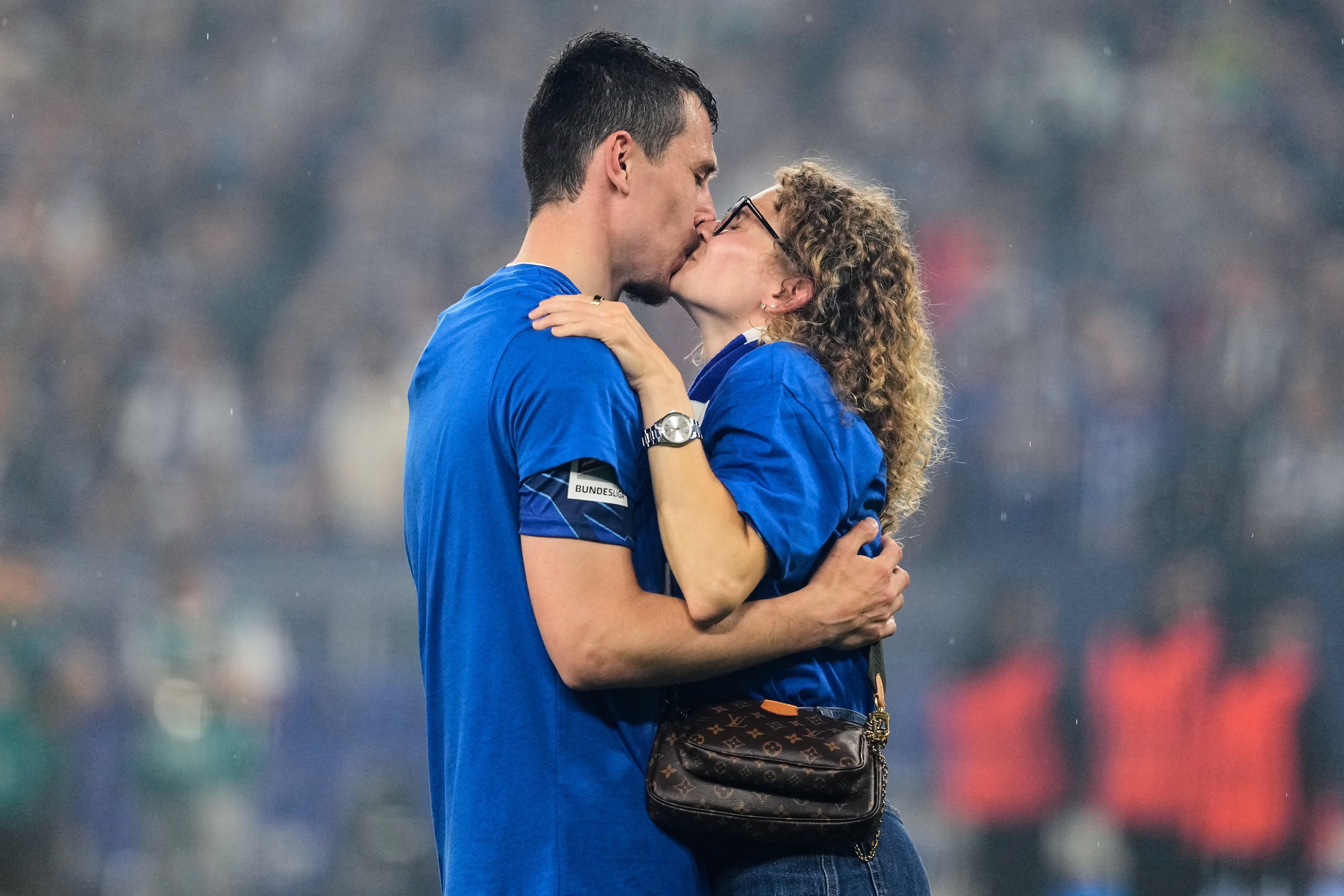 Schalke wins Germany’s second division a day after getting promoted back to the Bundesliga