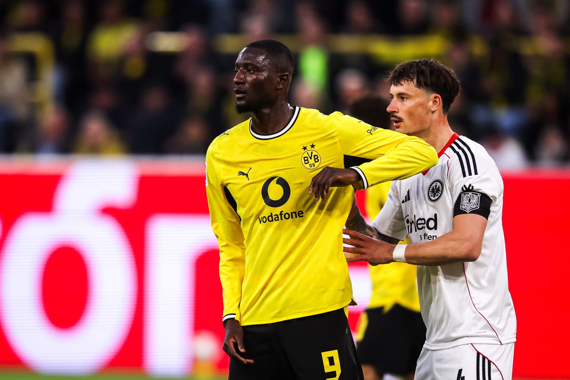 Barcelona identify five alternatives if Julian Alvarez deal collapses – report