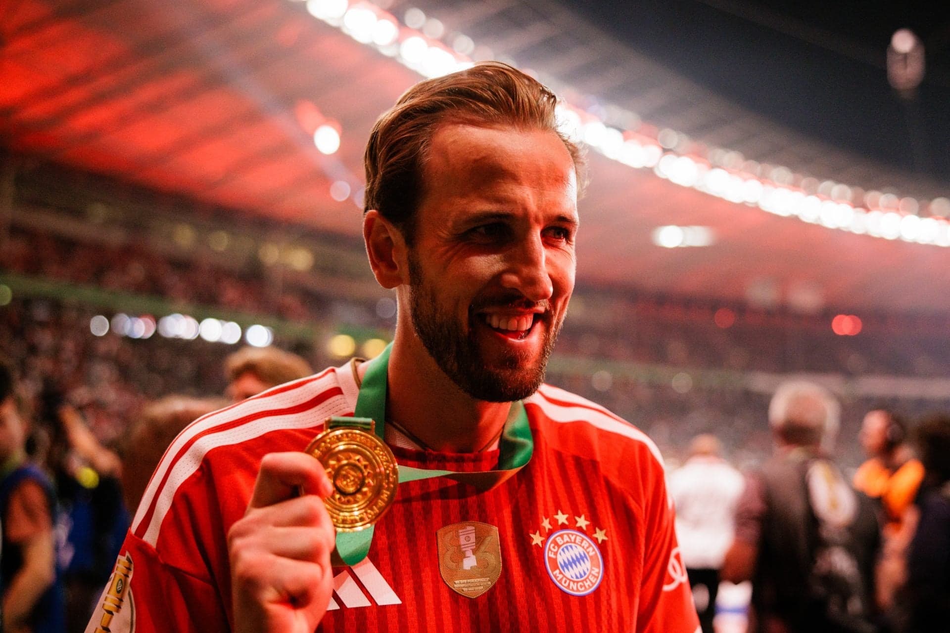 Bayern Munich superstar leaning towards renewal despite Barcelona approach