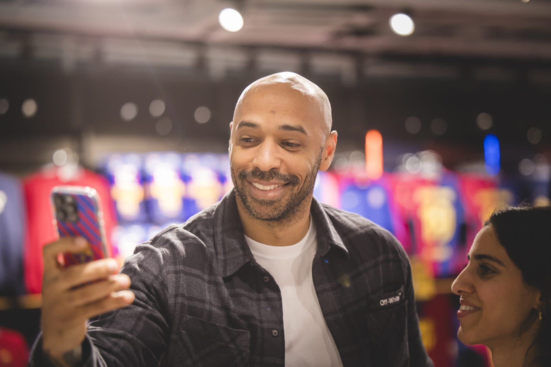 Barcelona gem hailed as ‘in a league of his own’ by club legend