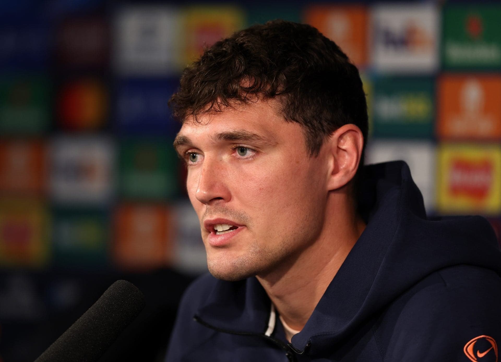 Barcelona defender’s new contract a reward for his loyalty and commitment