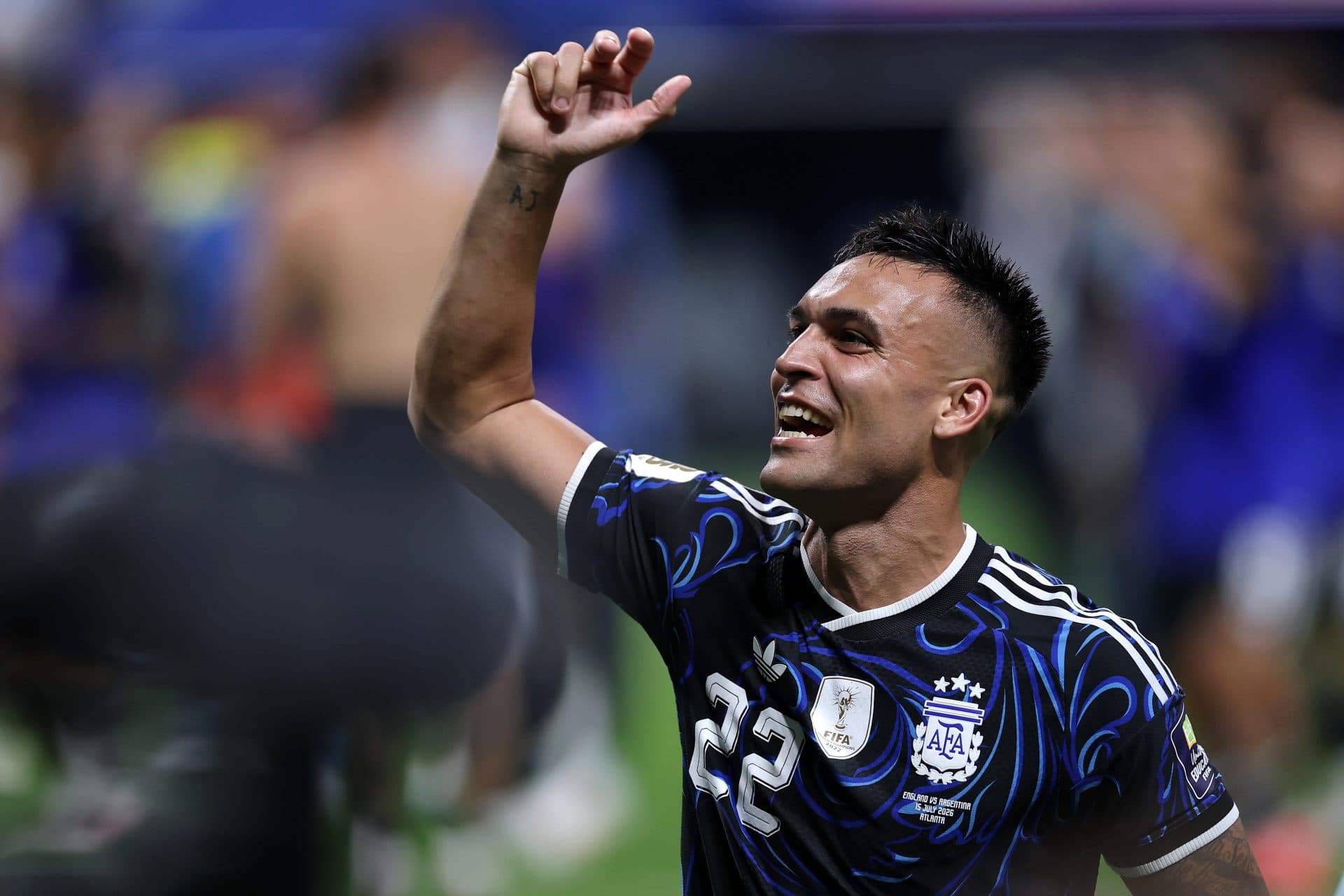 Barcelona add two more strikers to the shortlist as alternatives to Lautaro Martinez