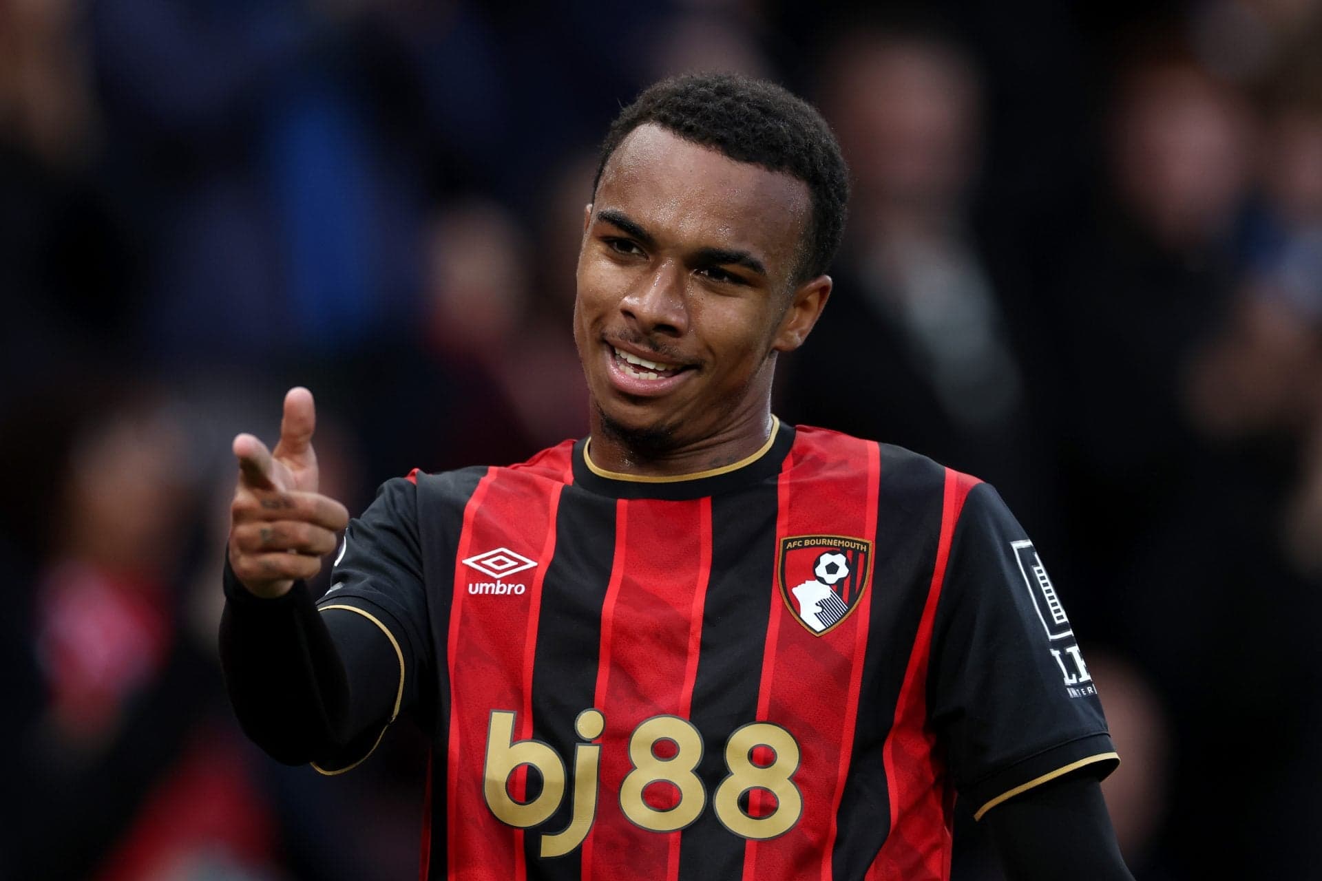 Bournemouth will not sell Barcelona target for less than €100 million, three Premier League giants interested