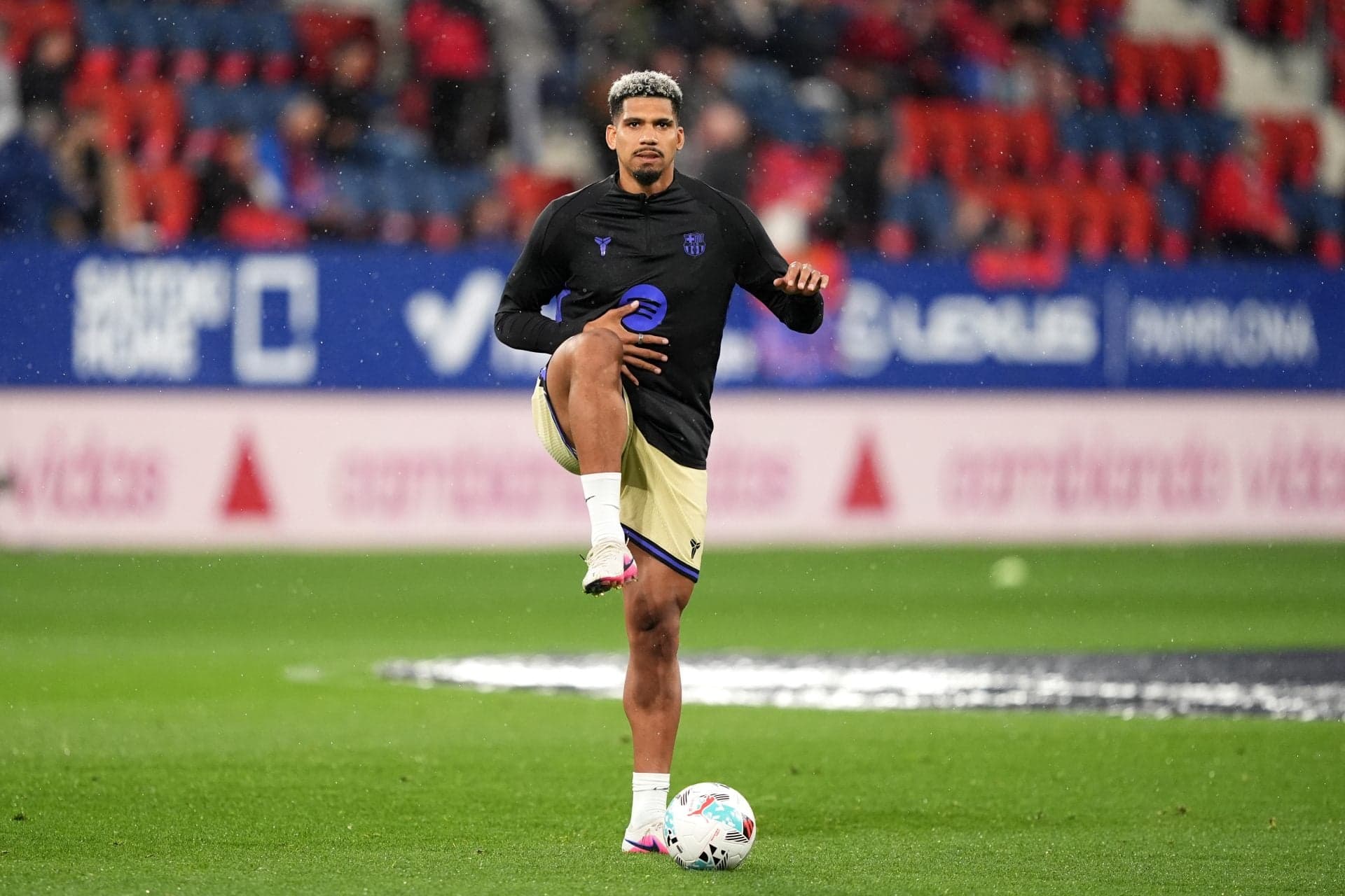 Barcelona captain returns to training as team begins new week of pre-season