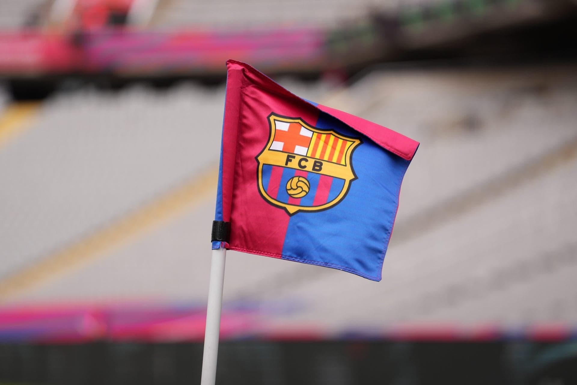 Official: Barcelona secure the renewal of promising teenage forward