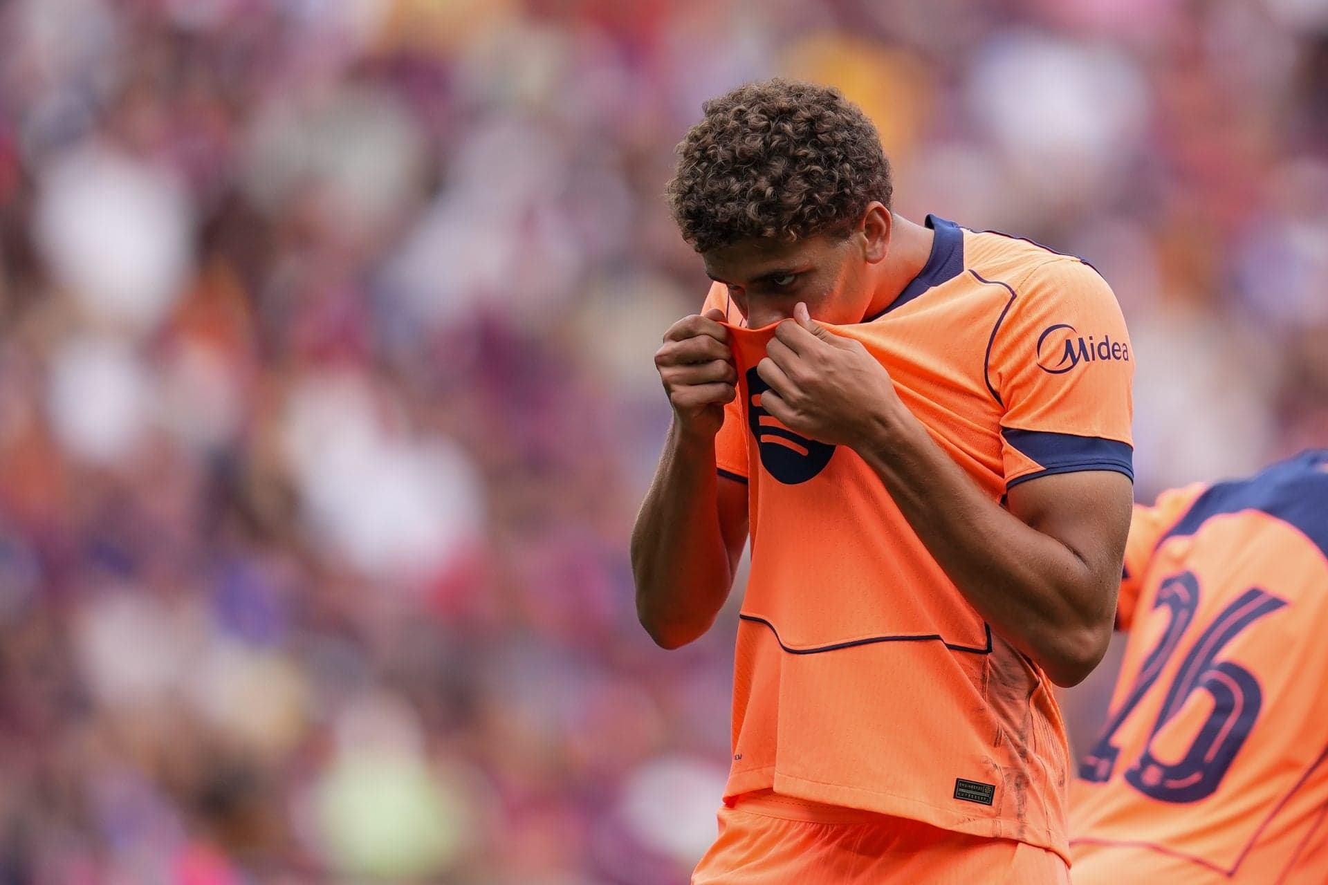 Barcelona wonderkid forces his way into Flick’s plans for La Liga opener vs Elche