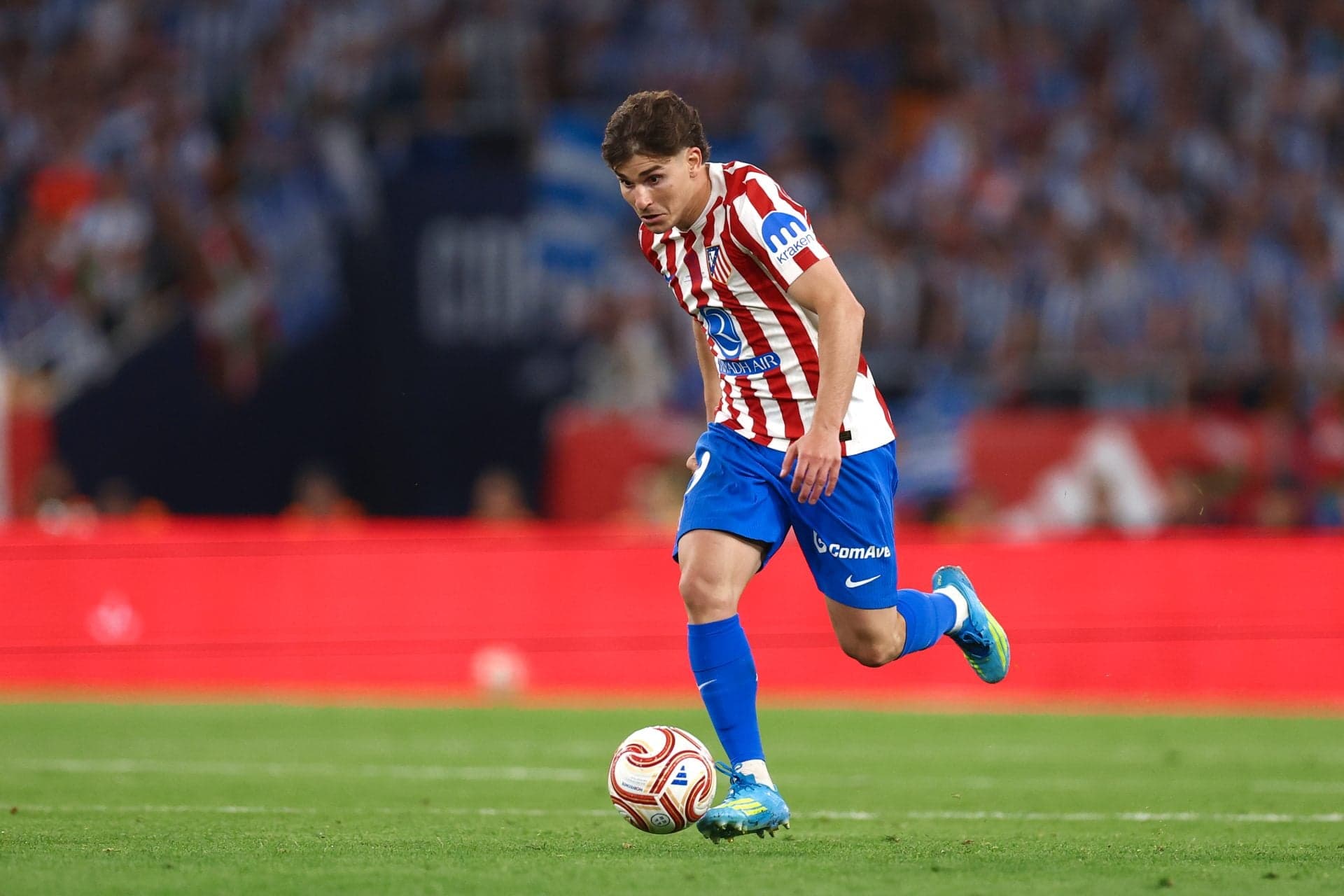 Atletico Madrid director tells Julian Alvarez Barcelona door is closed – report