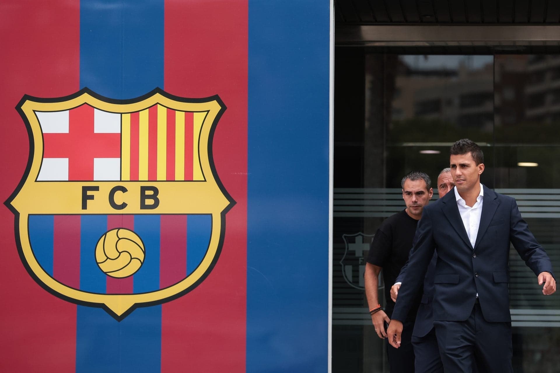Rodri talks Flick, Lamine, Bernal, Alvarez, Busquets comparison after joining Barcelona: ‘This was my first choice’