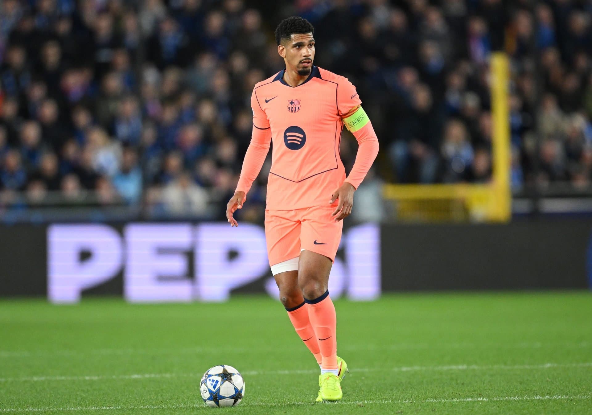 Araujo pens farewell message to Barcelona fans after Liverpool move: ‘Time to face a new challenge’