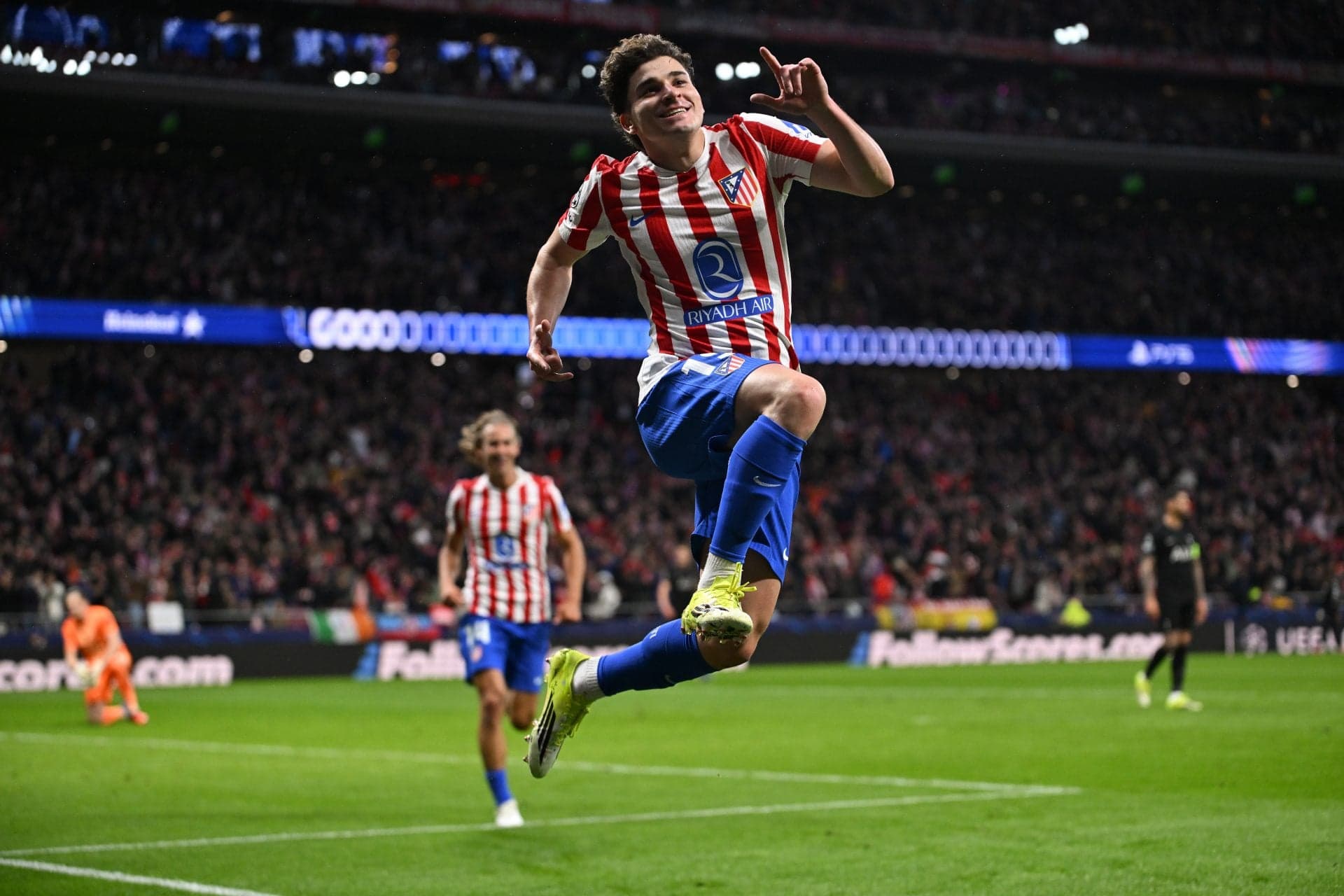 Atletico Madrid open to selling key superstar to Barcelona but set condition – report