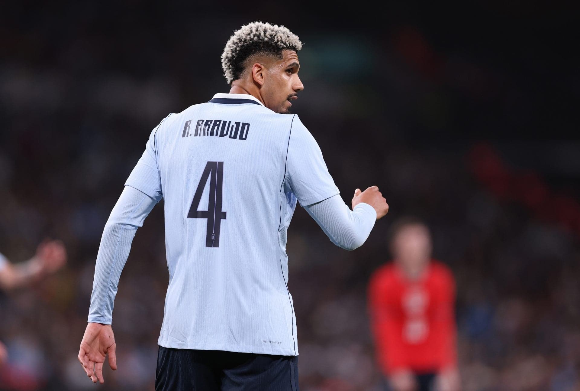 Ronald Araujo’s World Cup disappointment complicates Barcelona’s plans – report