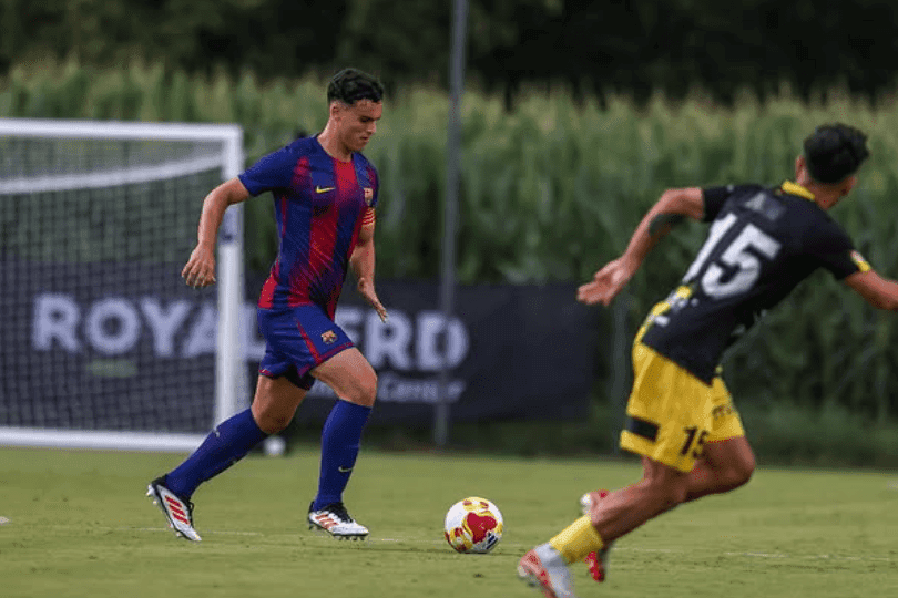 Barcelona exit imminent for promising defender as he keeps fans guessing over Elche move: ‘You’ll find out soon’