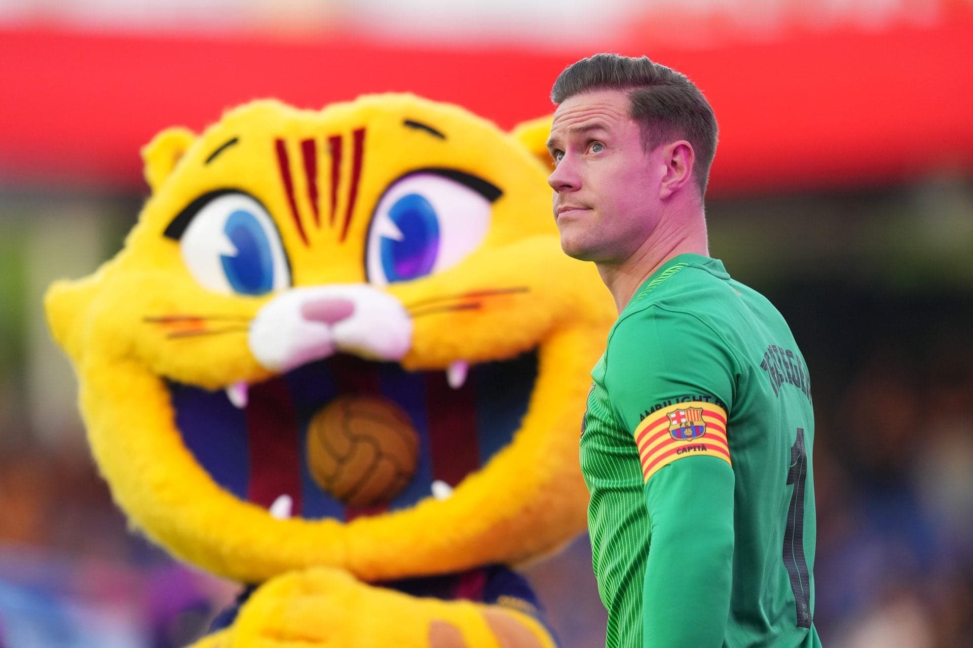 Barcelona veteran’s loan move could be delayed until August; likely to stay for England pre-season camp