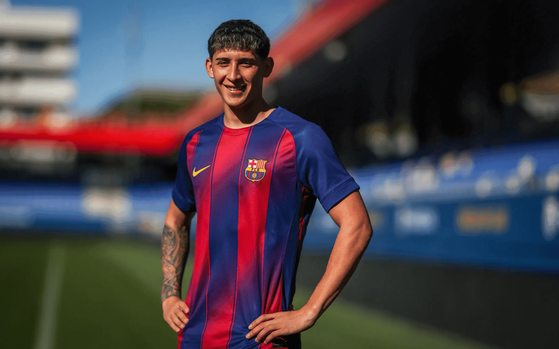 Barcelona want to extend loan for January arrival sidelined for one year with ACL injury