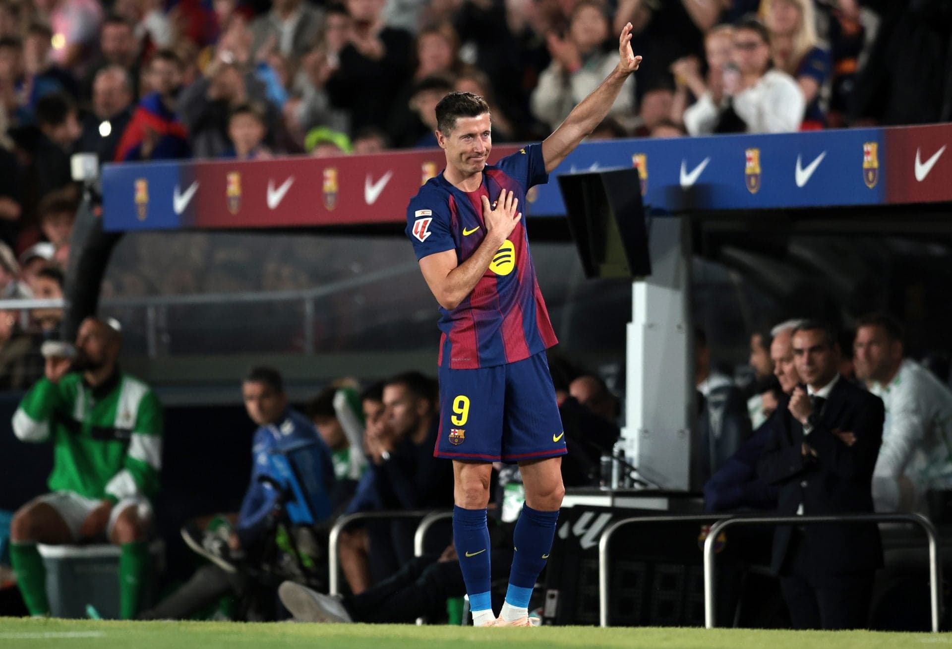‘Will always carry this club in my heart’ – Camp Nou erupts as Lewandowski says goodbye to Barcelona