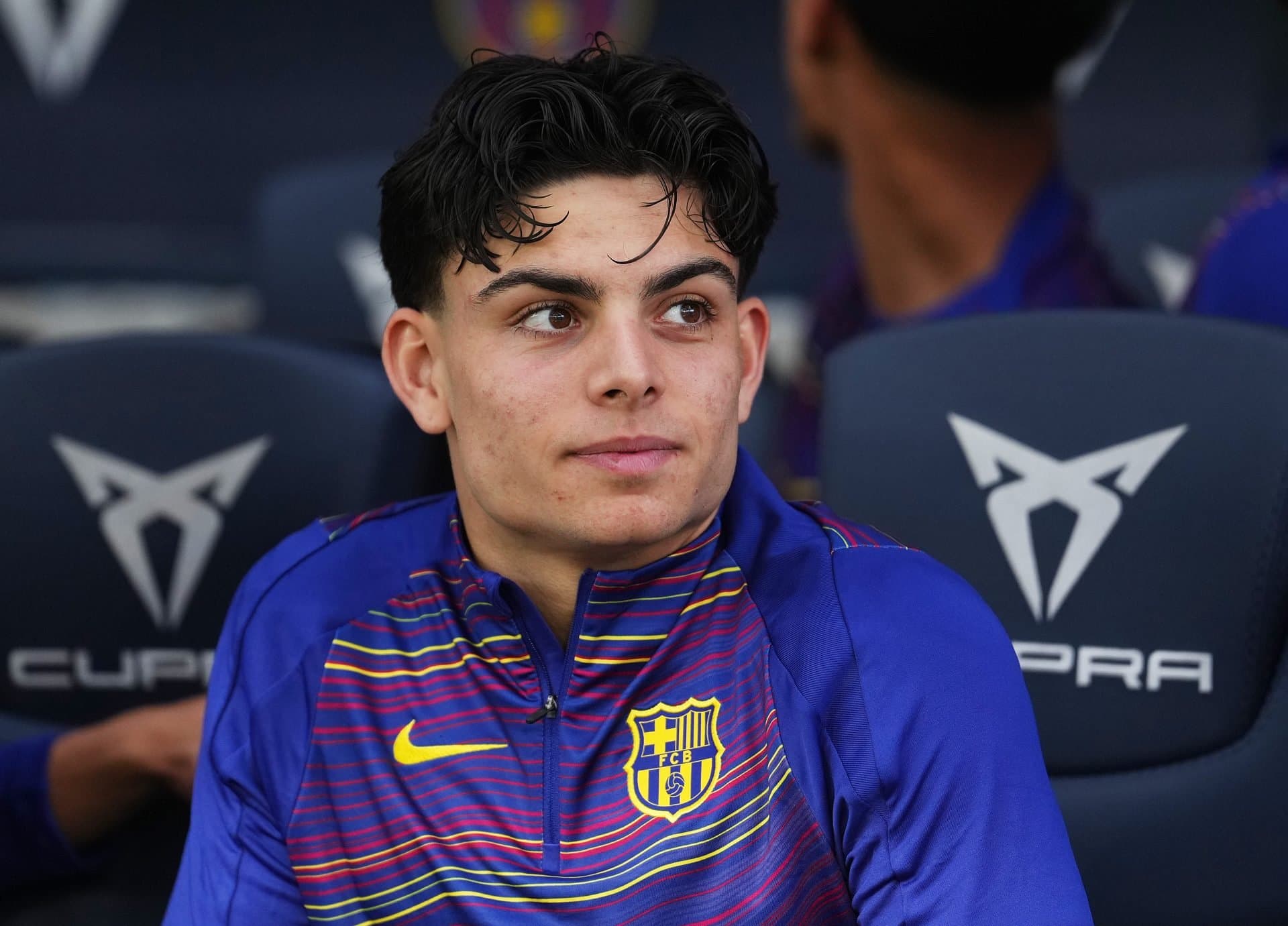 Barcelona youth team gem emerges as unexpected midfield solution after Frenkie de Jong injury