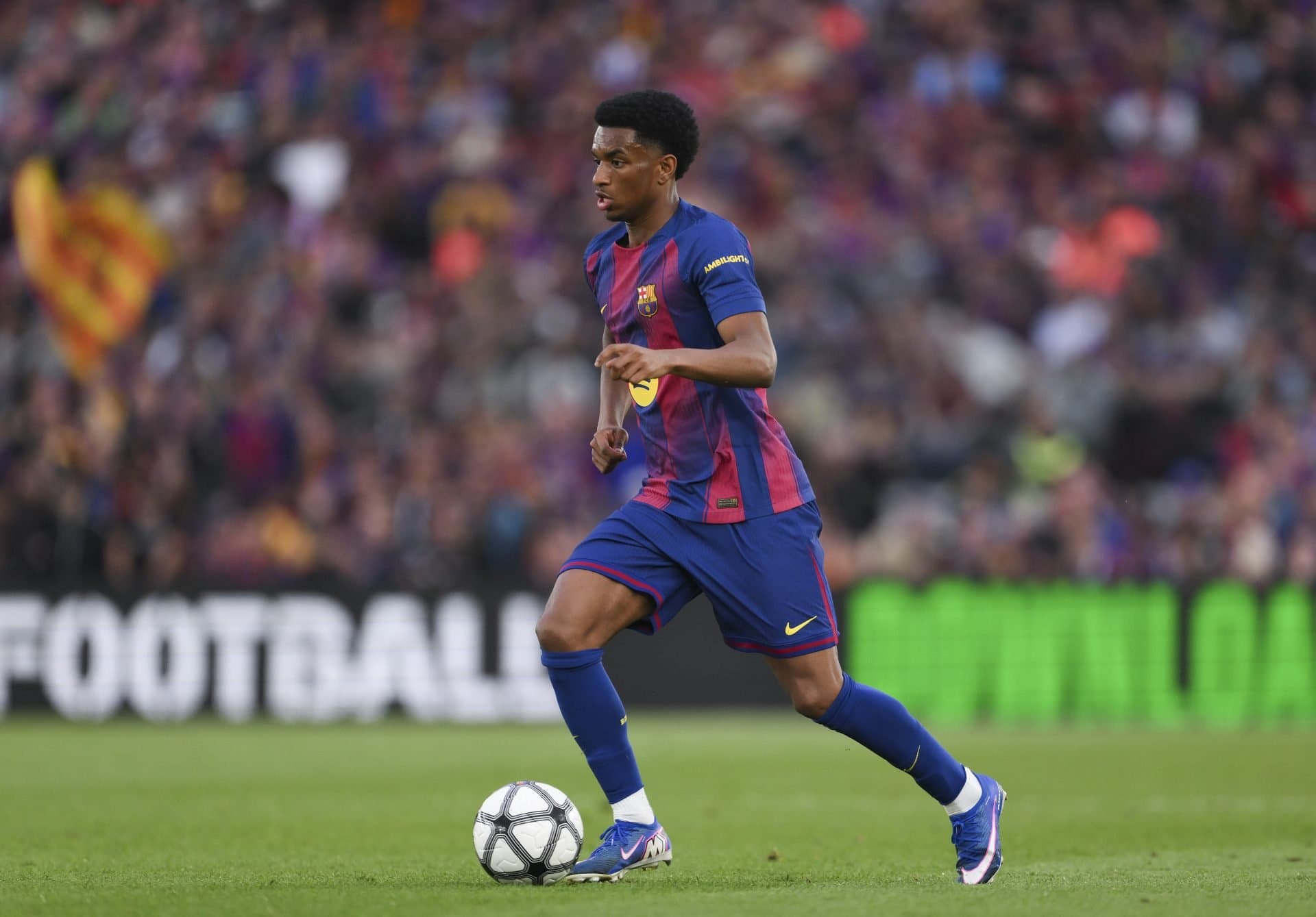Barcelona’s three-pronged plan if star defender leaves the club this summer