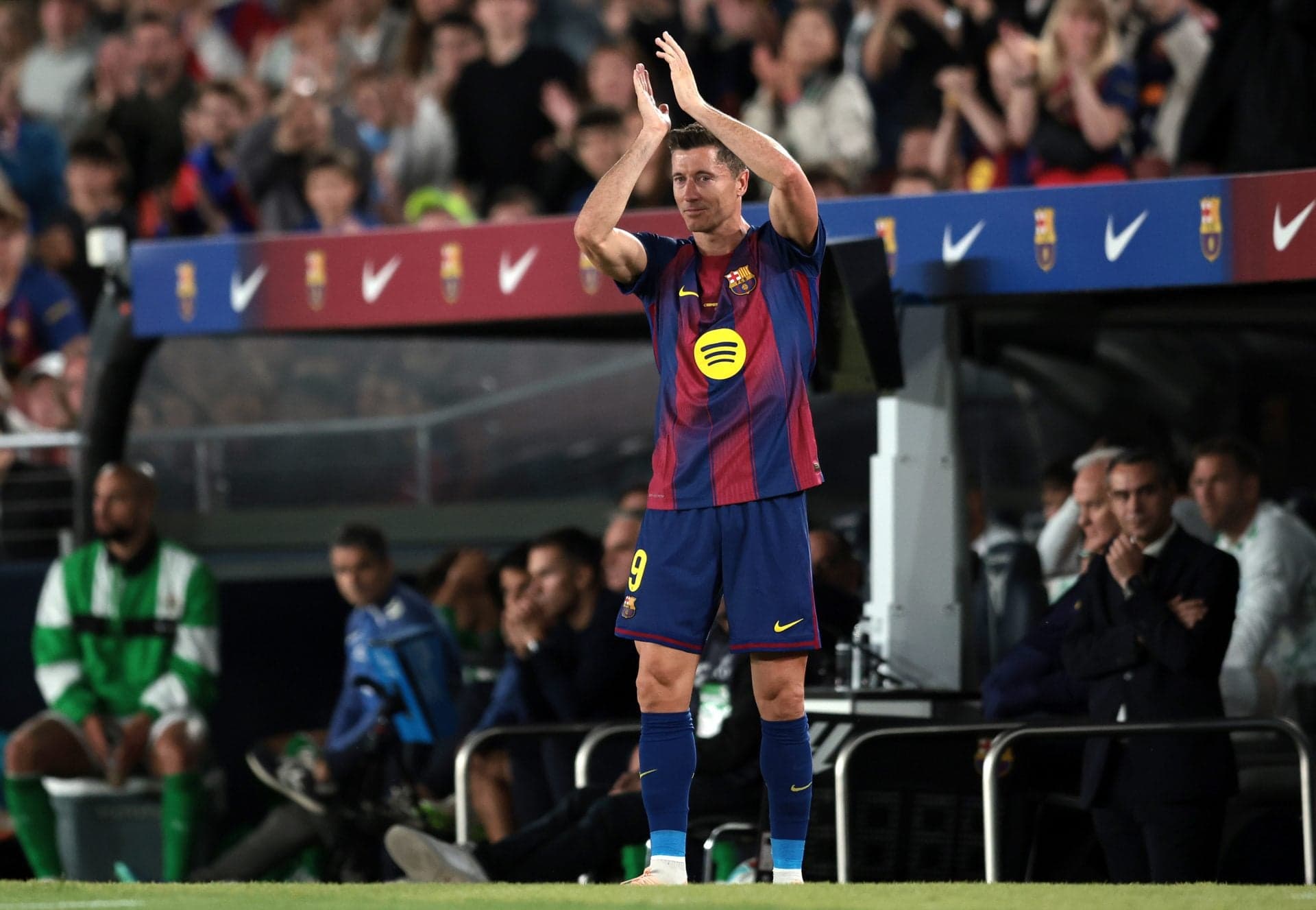 Lewandowski’s inspiring farewell message to the Barcelona squad