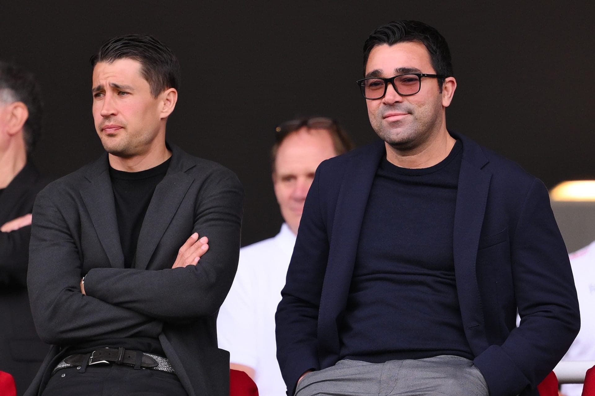 Emphatic win vs Elche sparks debate at Barcelona over signing a new striker