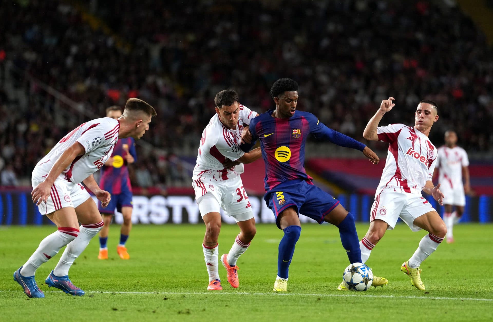 Manchester United preparing €40 million move for 22-year-old Barcelona star – report