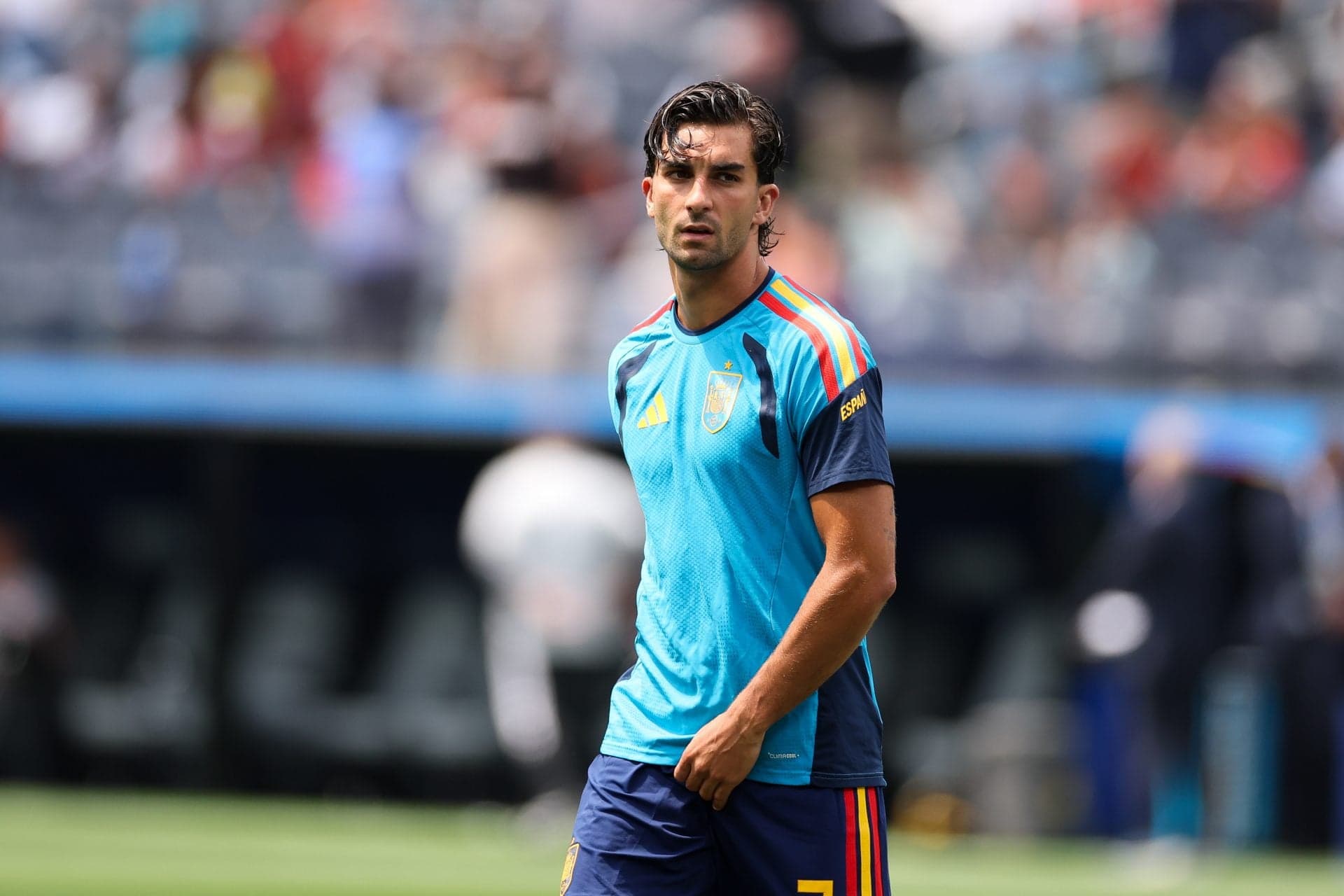 Barcelona growing increasingly concerned over World Cup hero’s future as PSG, Premier League lurk