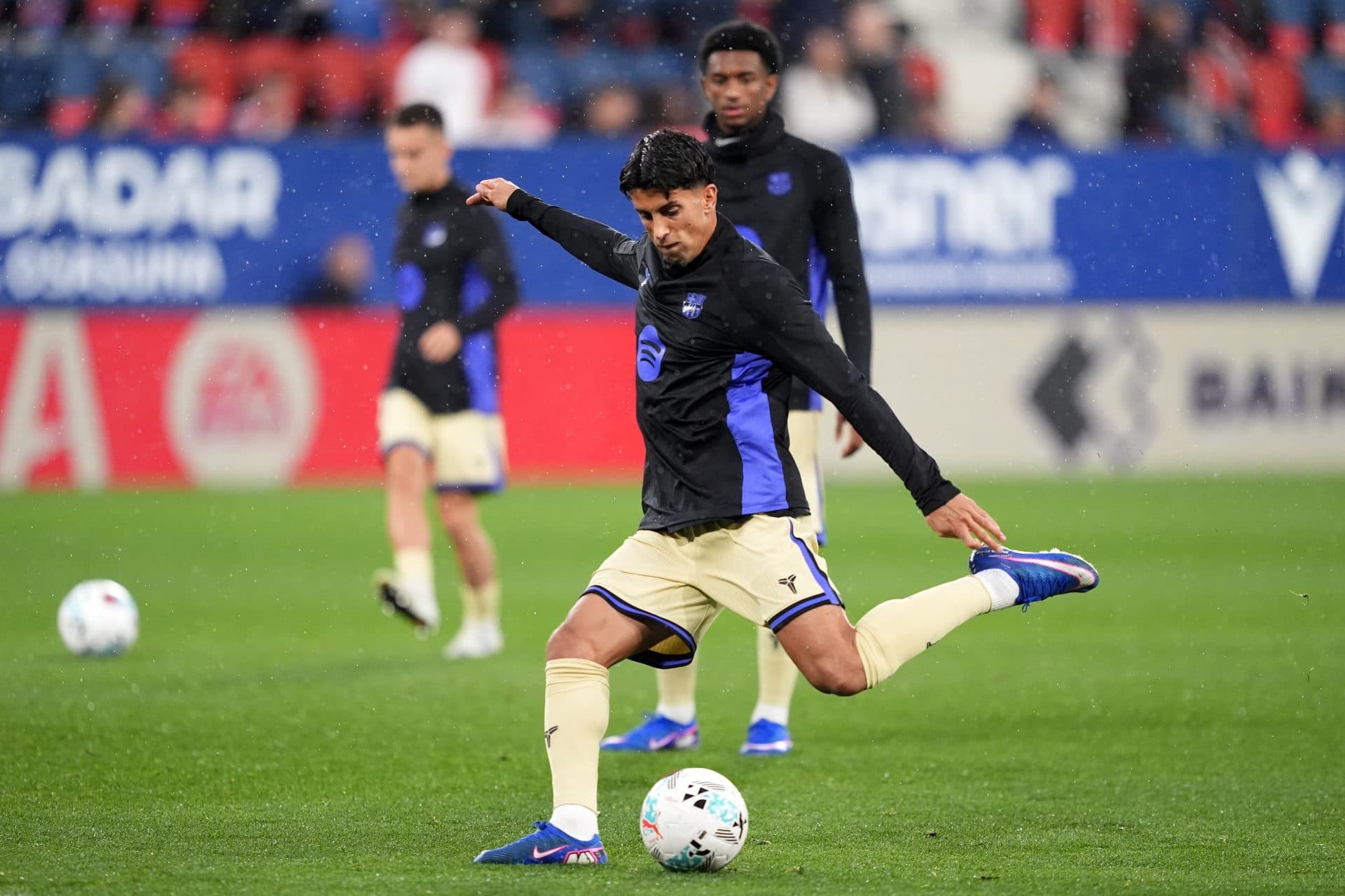 Barcelona ready to fly top defensive target early next week as summer transfer nears – Romano