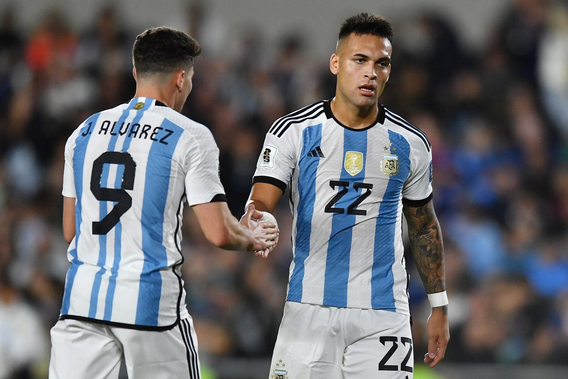 Barcelona identify Argentine international as a potential alternative for Julian Alvarez