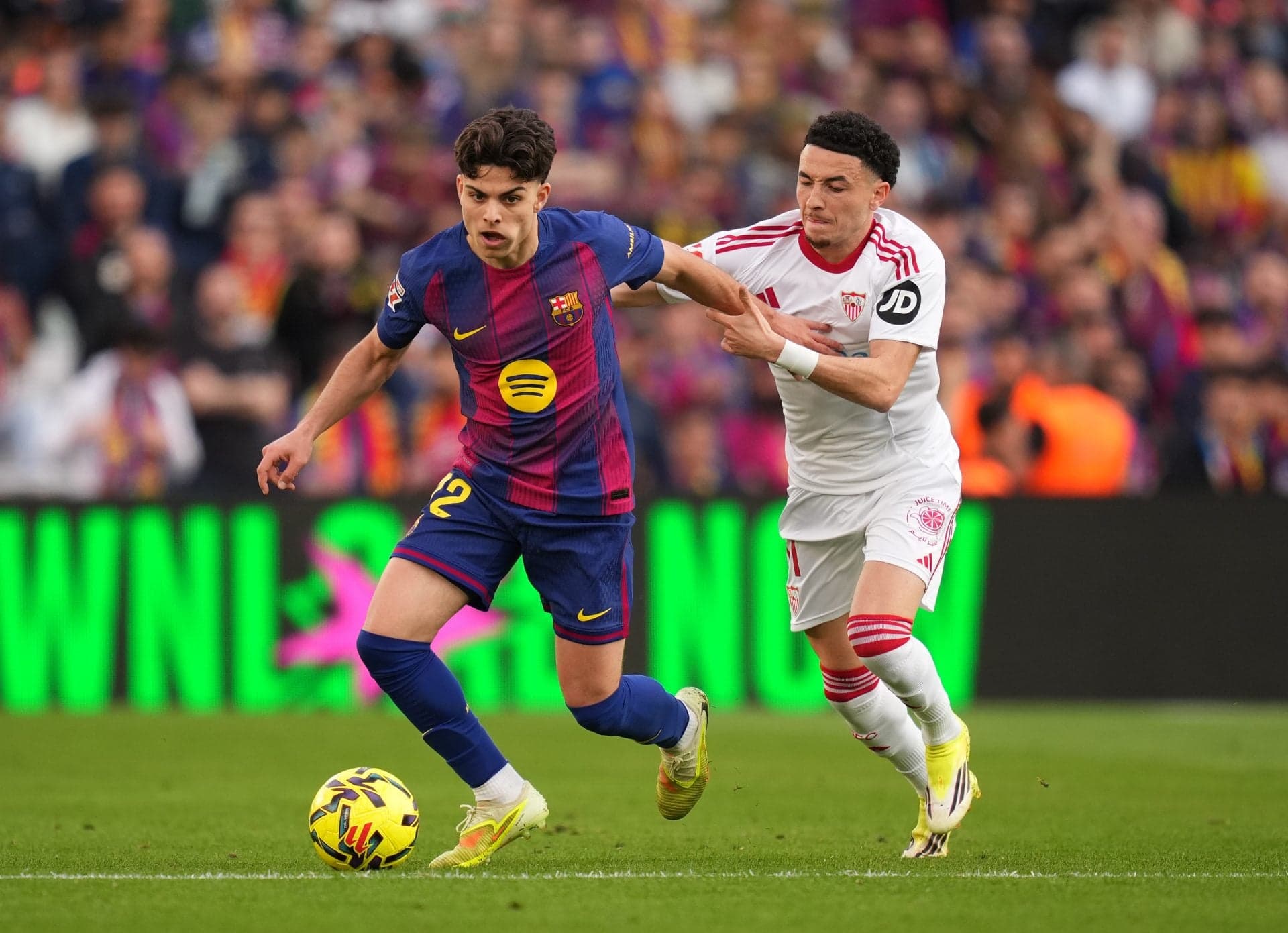 Hansi Flick impressed by 19-year-old starlet as Barcelona begin contract renewal talks