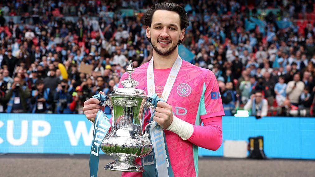 Trafford joins Leeds from Man City in potential £45m deal