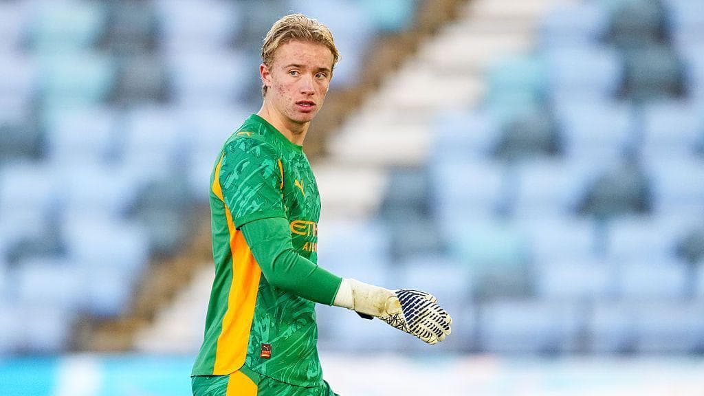 Sutton sign Manchester City goalkeeper Brits on loan