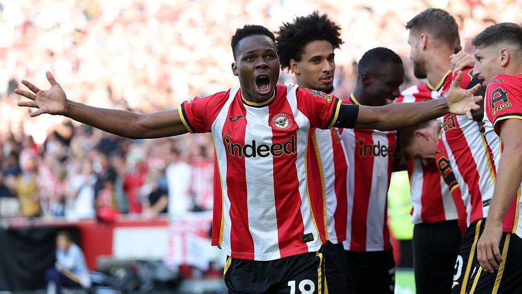 Bees squad 'looks really strong' - Giles