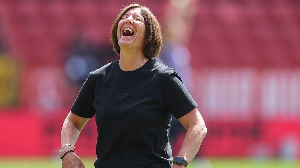 Charlton boss Hills 'a club legend' - Newsham