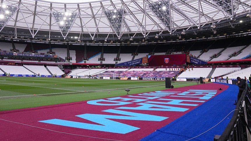 West Ham sponsors continue shirt deal