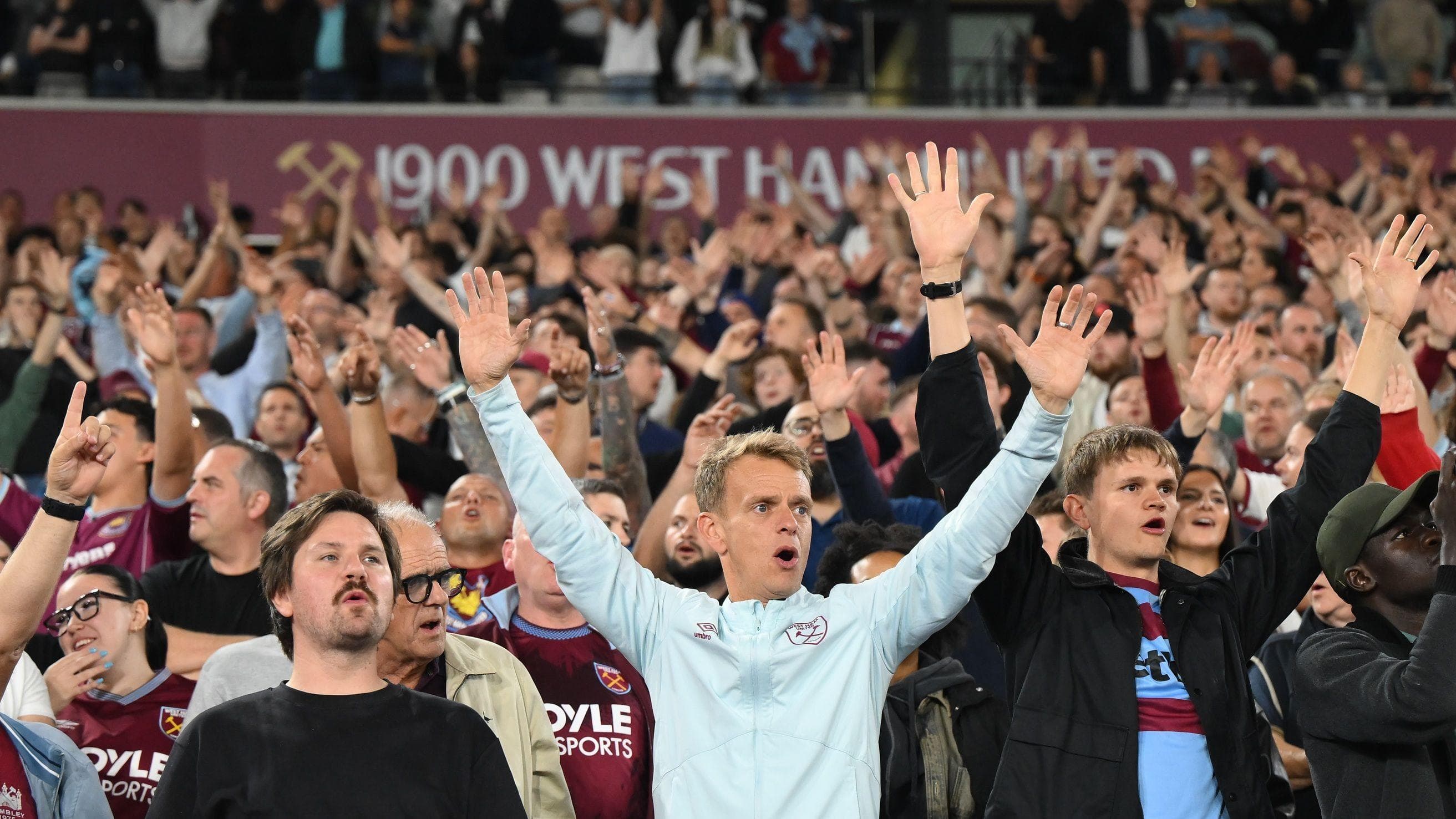 'There's a lot of pressure to play for West Ham'